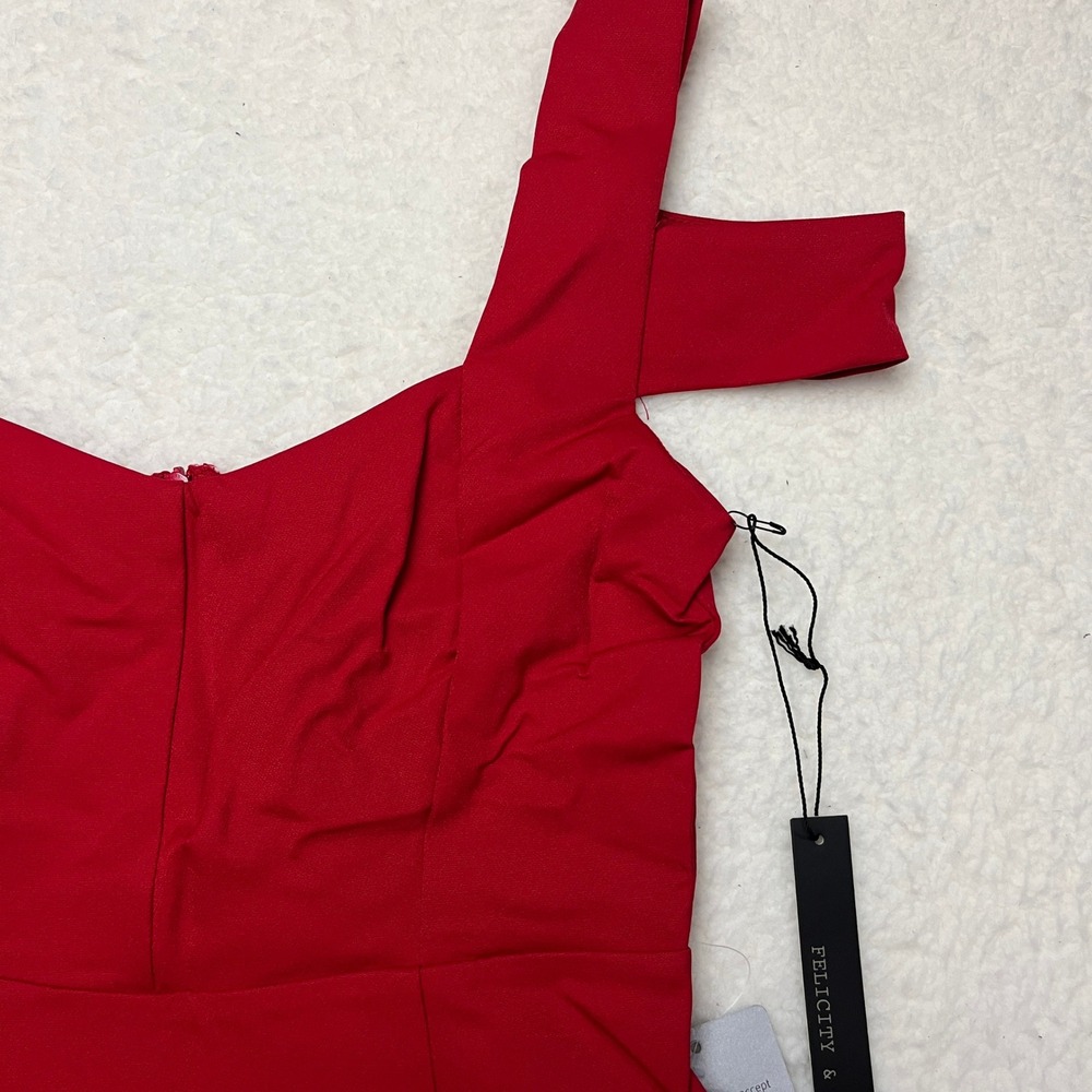 Felicity & Coco Womens Red Cold Shoulder Fit and Flare Cocktail Dress XS‎ New
